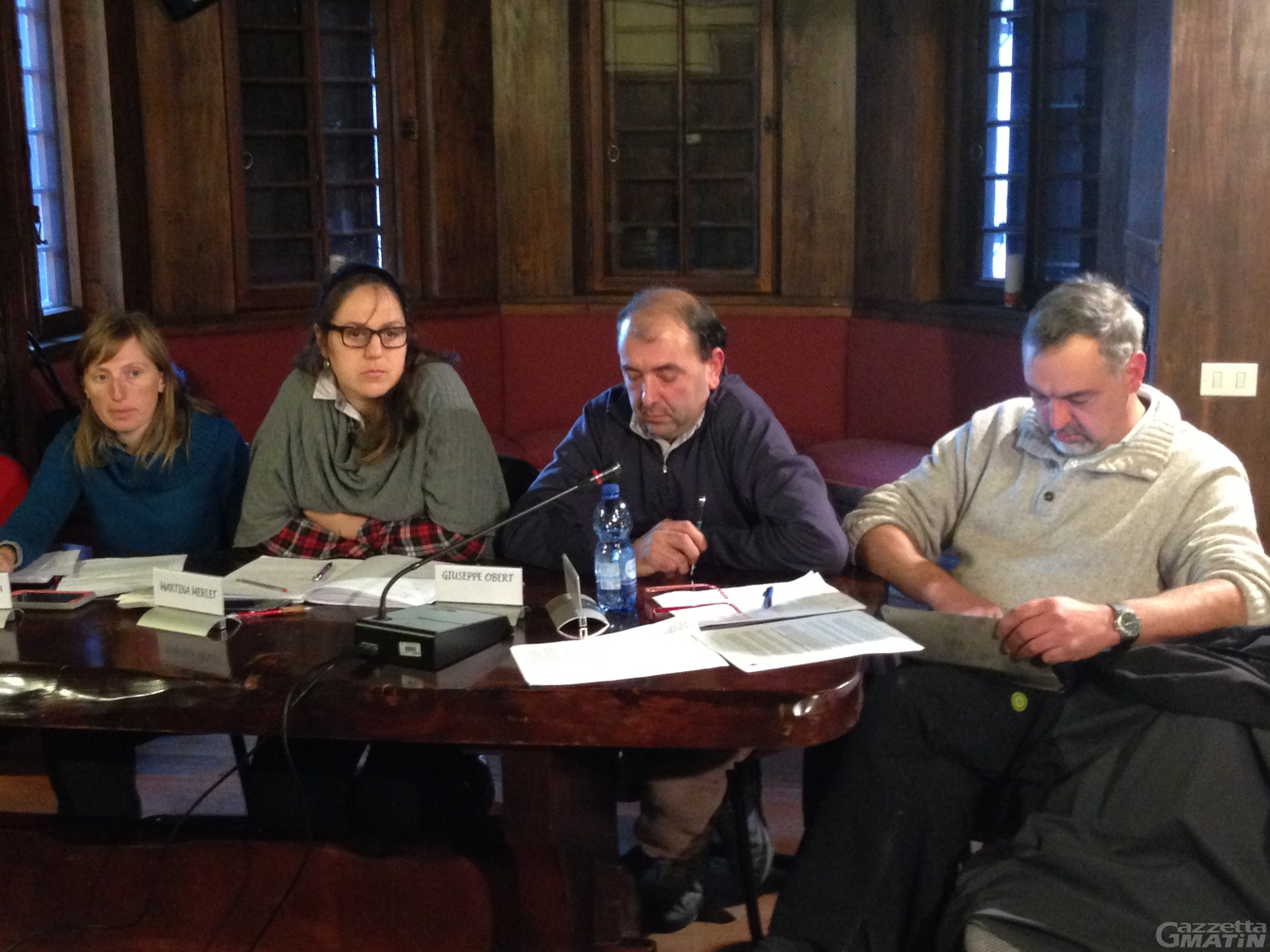 Ayas: la minoranza salva il sindaco dalle assenze Ayas: la minoranza salva il sindaco dalle assenze