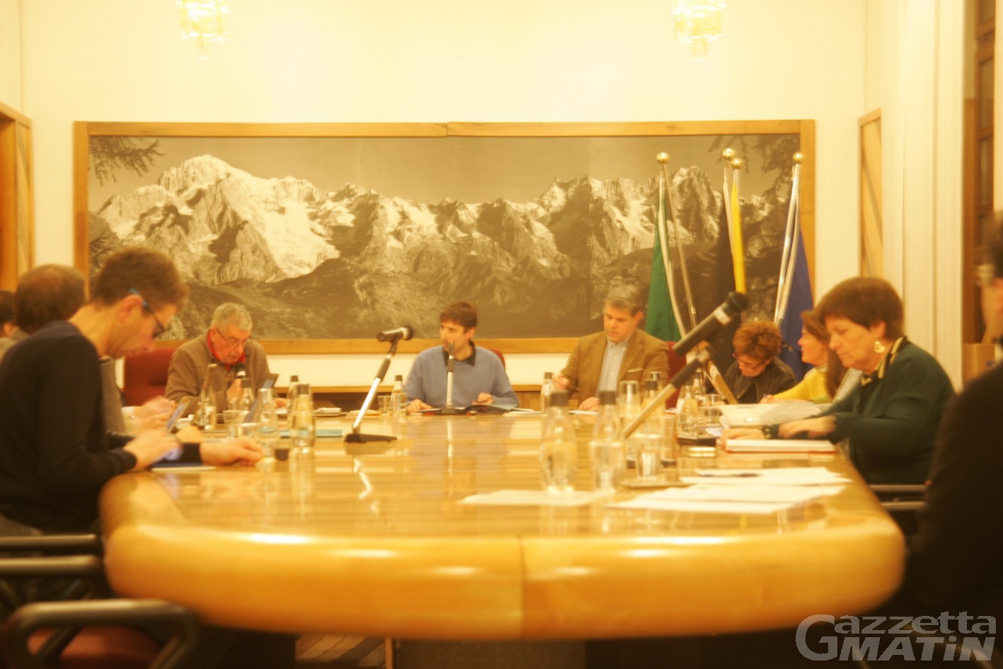 Courmayeur, alta tensione in Consiglio comunale Courmayeur, alta tensione in Consiglio comunale