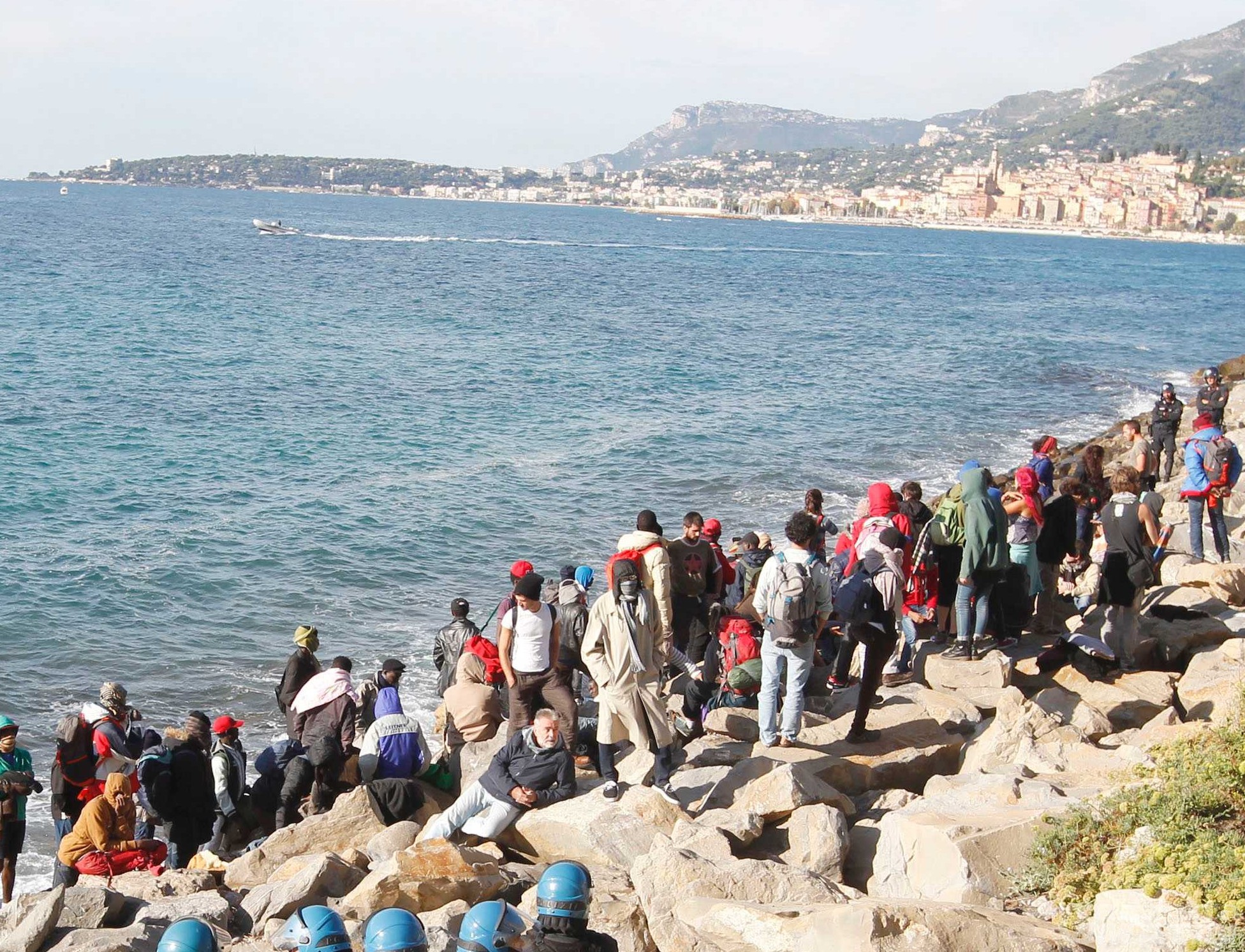 Migranti: l’ARCI Vda a Ventimiglia per la difesa dei loro diritti Migranti: l’ARCI Vda a Ventimiglia per la difesa dei loro diritti