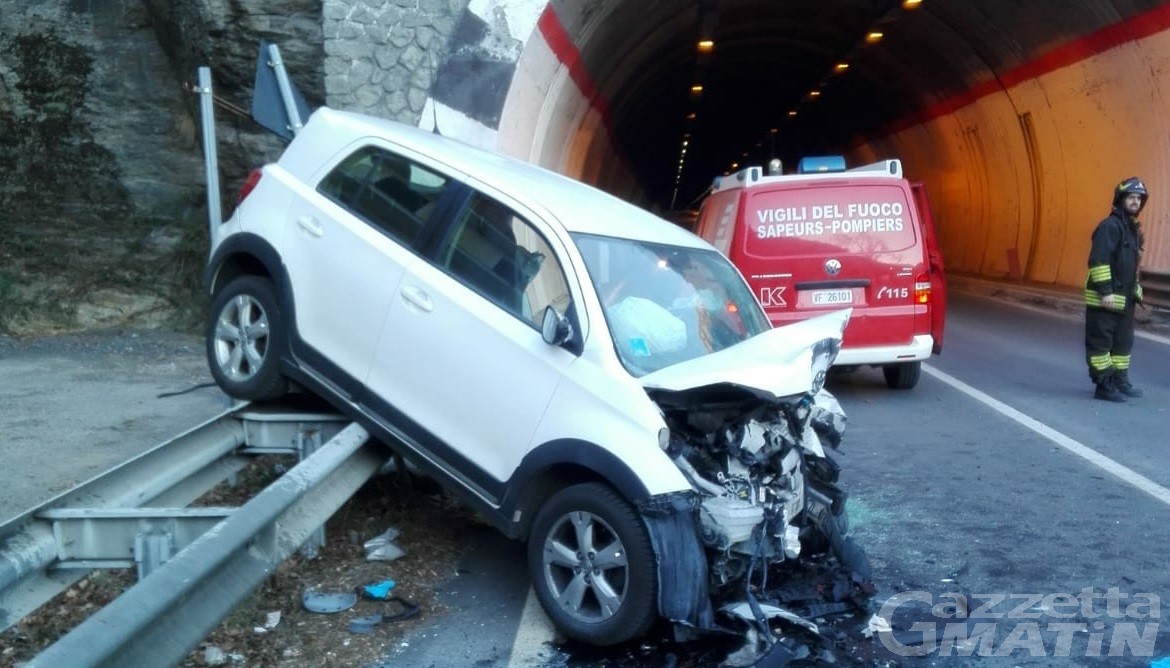 Incidente ad Avise, ventiquattrenne in prognosi riservata Incidente ad Avise, ventiquattrenne in prognosi riservata