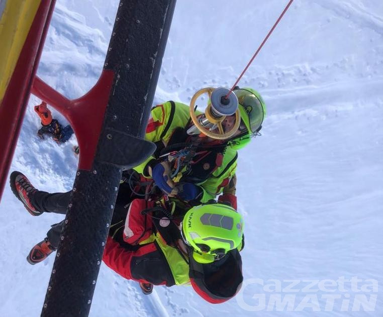 Recuperato sul colle Gran Neyron uno scialpinista Recuperato sul colle Gran Neyron uno scialpinista