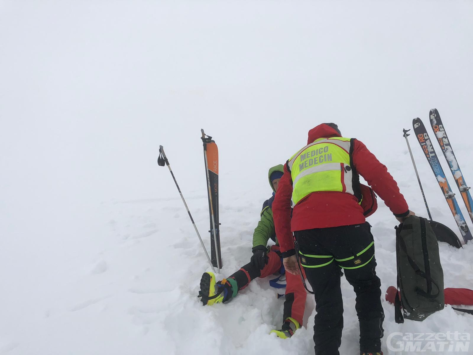 Champorcher: scialpinista si rompe una gamba, tratto in salvo Champorcher: scialpinista si rompe una gamba, tratto in salvo