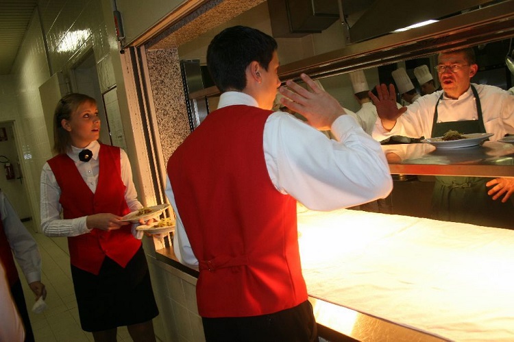 Lavoro: estate in Valle d’Aosta con oltre 4 mila nuove assunzioni nel turismo Lavoro: estate in Valle d’Aosta con oltre 4 mila nuove assunzioni nel turismo