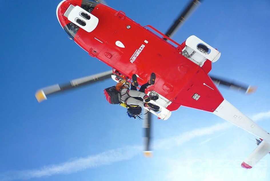 Colle del Gran San Bernardo, turista cade in un dirupo: soccorso e trasportato in ospedale Colle del Gran San Bernardo, turista cade in un dirupo: soccorso e trasportato in ospedale