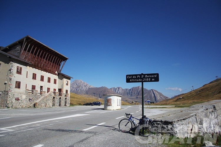 Tunnel La Thuile, il Comitato chiede un nuovo studio di fattibilità Tunnel La Thuile, il Comitato chiede un nuovo studio di fattibilità