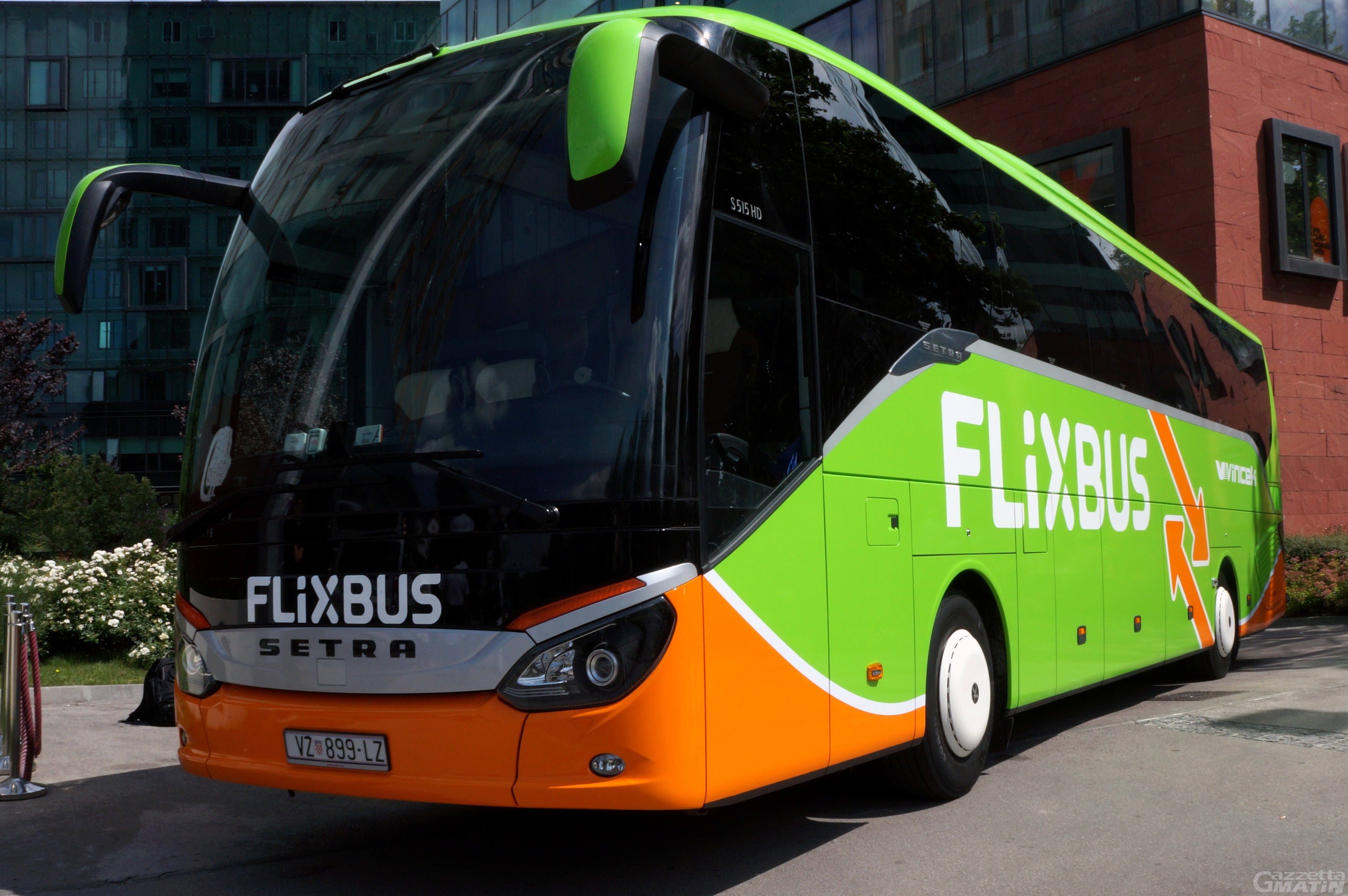 FlixBus: dalla Valle nuovi collegamenti per Digione e Parigi FlixBus: dalla Valle nuovi collegamenti per Digione e Parigi