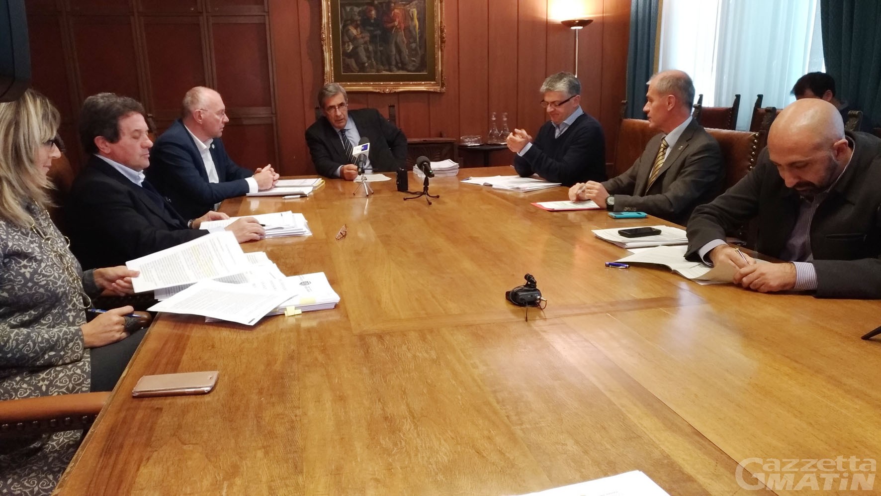 Regione Valle d’Aosta: nel bilancio 255 milioni per gli investimenti Regione Valle d’Aosta: nel bilancio 255 milioni per gli investimenti