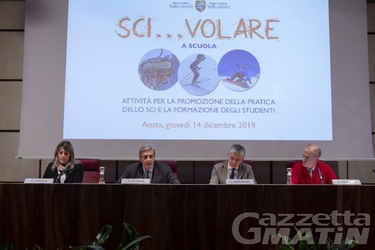 Scuola e sport: sci…volare per promuovere lo sci tra gli studenti Scuola e sport: sci…volare per promuovere lo sci tra gli studenti