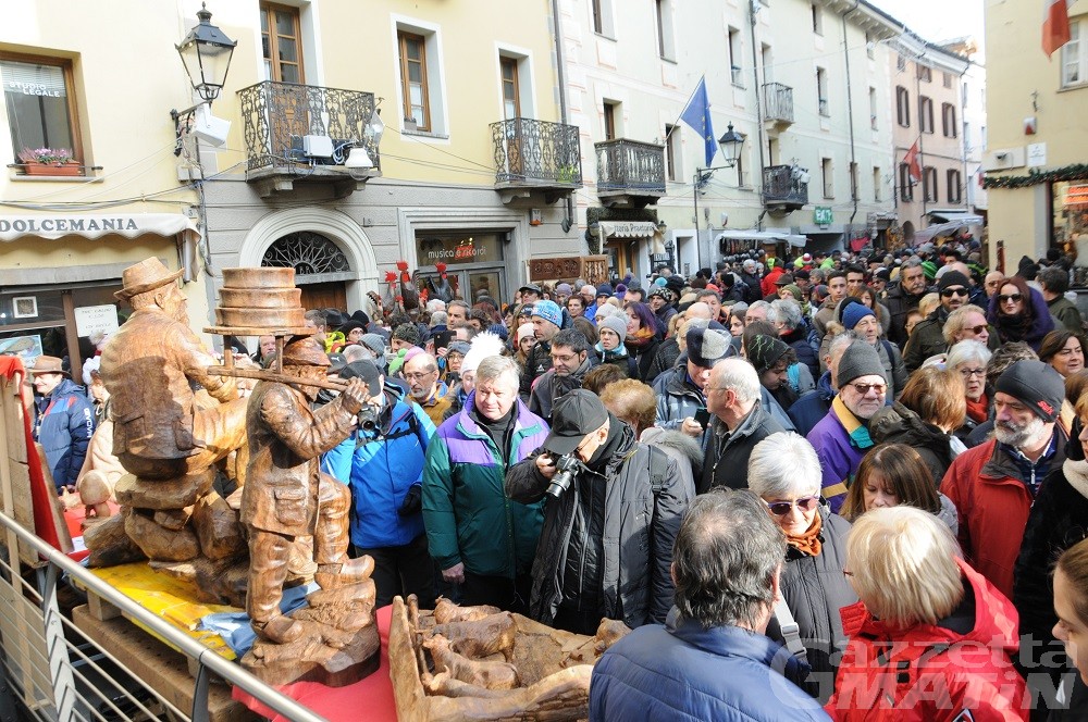 Fiera di Sant’Orso 2020: prima giornata a gonfie vele Fiera di Sant’Orso 2020: prima giornata a gonfie vele