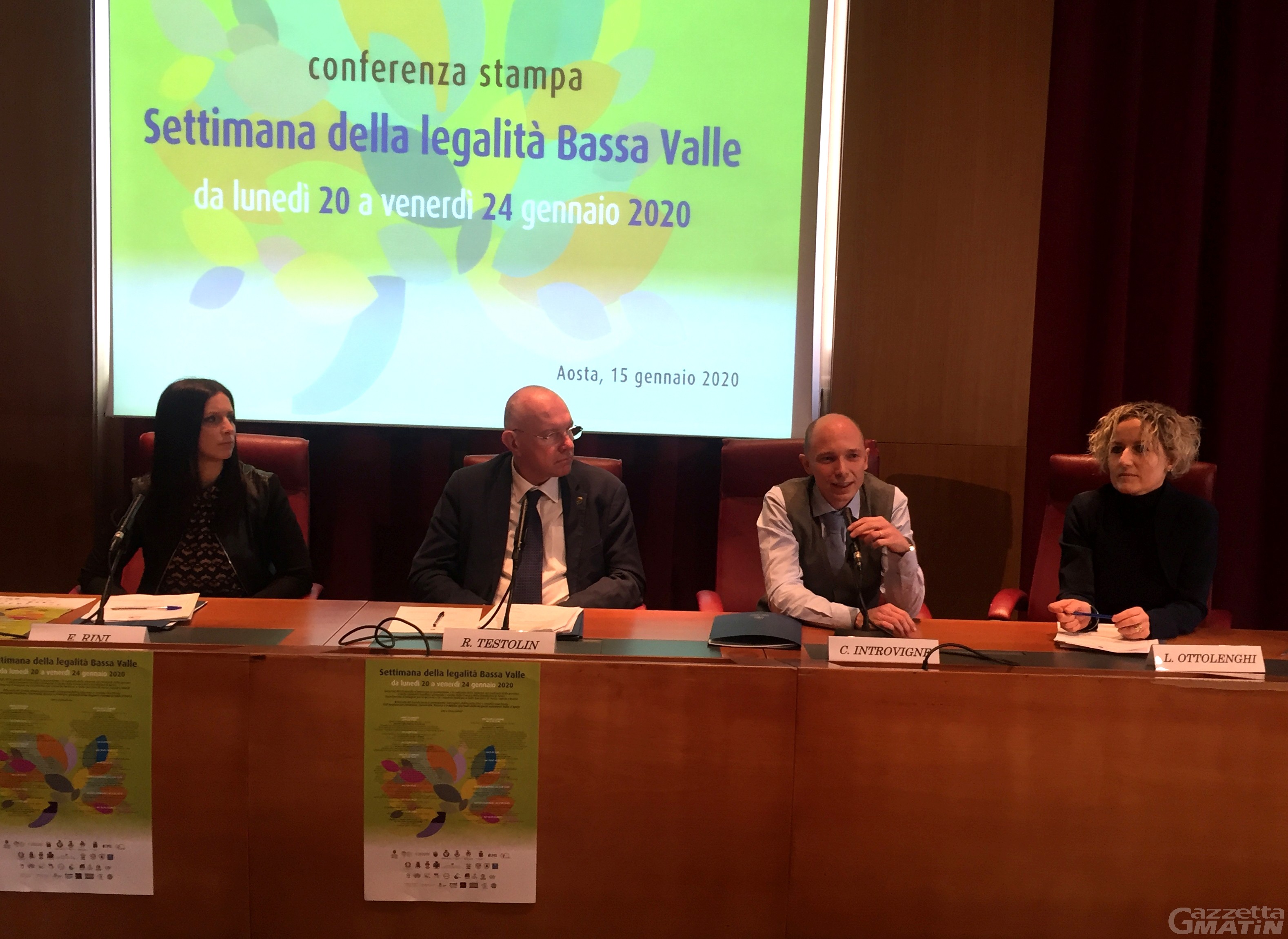 Legalità: la Costituzione ispira la Settimana della Bassa Valle per 1200 studenti Legalità: la Costituzione ispira la Settimana della Bassa Valle per 1200 studenti