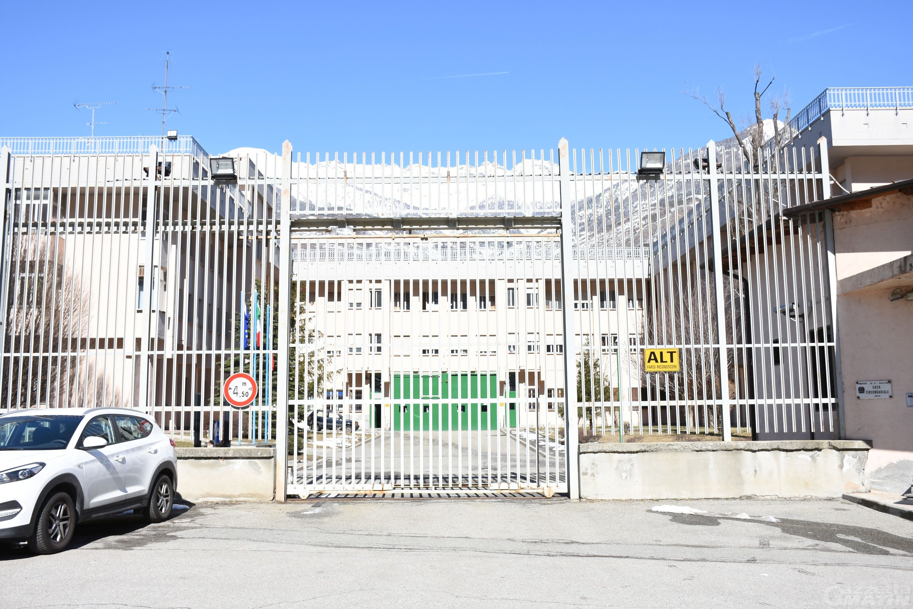 Ricercato dal 2017 per furto aggravato: arrestato a Montjovet un 45enne Ricercato dal 2017 per furto aggravato: arrestato a Montjovet un 45enne