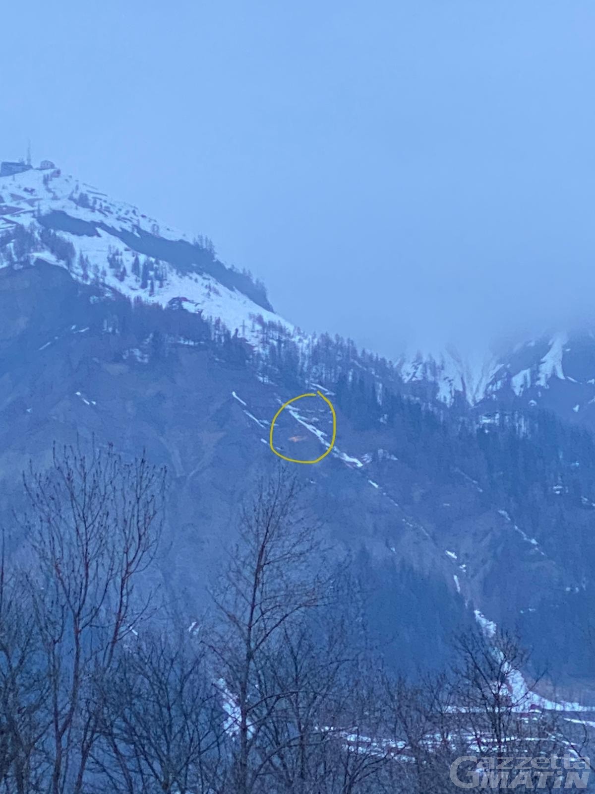 Courmayeur, uomo ferito sotto al Pavillon: elitrasportato al Pronto soccorso Courmayeur, uomo ferito sotto al Pavillon: elitrasportato al Pronto soccorso