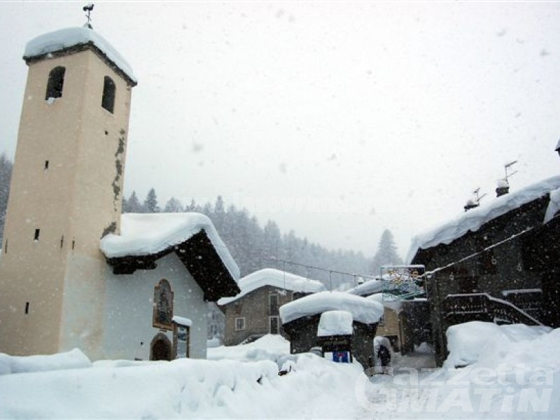 La Thuile, riaperta a senso unico alternato la strada per Pont Serrand La Thuile, riaperta a senso unico alternato la strada per Pont Serrand
