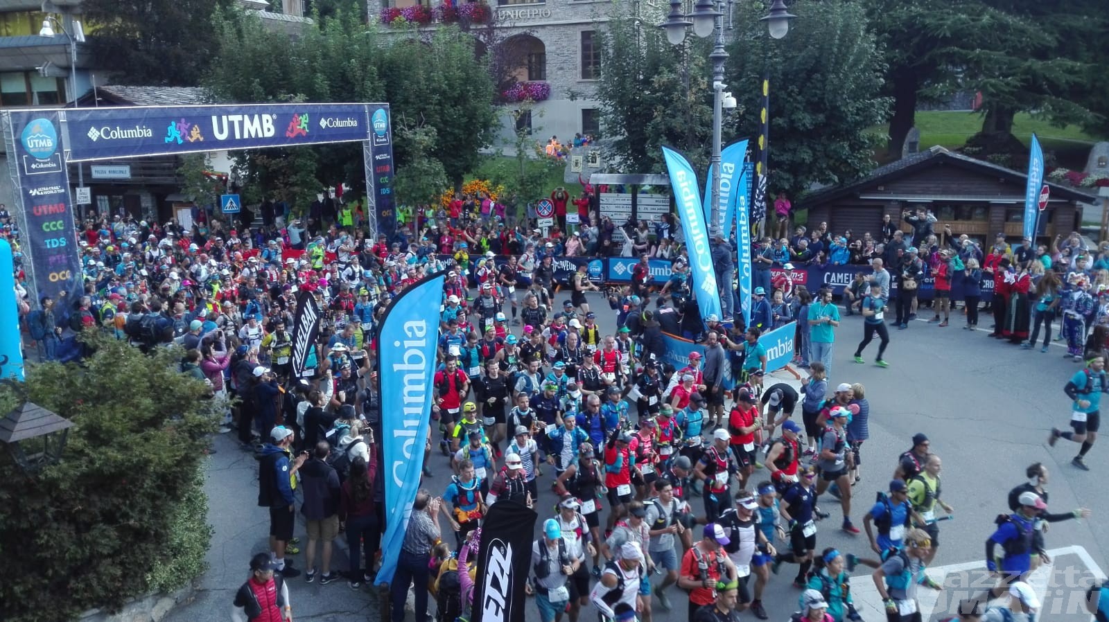 UTMB, gli organizzatori: «Monitoriamo la situazione, ma le date sono confermate» UTMB, gli organizzatori: «Monitoriamo la situazione, ma le date sono confermate»