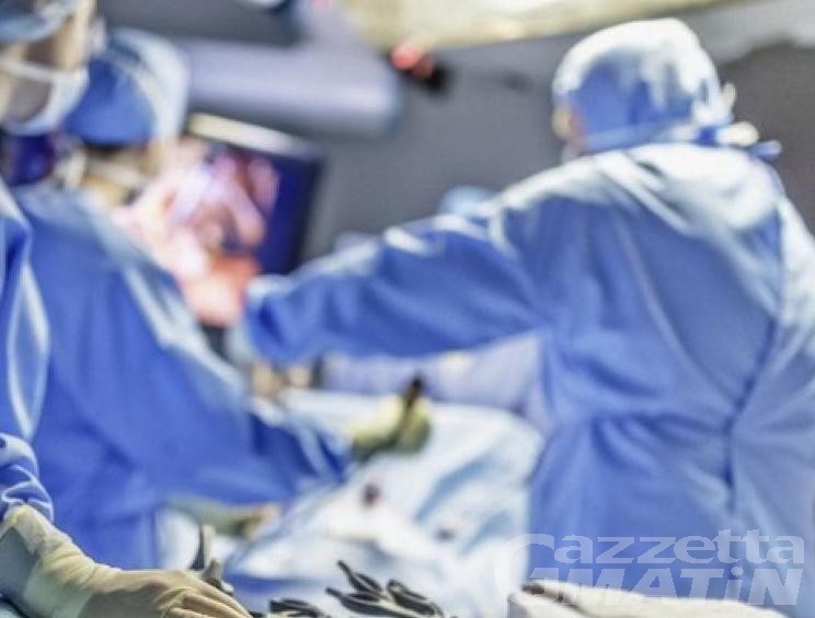 Coronavirus, Valle d’Aosta: 3 nuovi contagi, un paziente in terapia intensiva Coronavirus, Valle d’Aosta: 3 nuovi contagi, un paziente in terapia intensiva