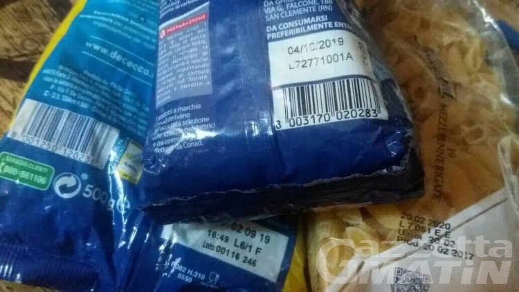 Coronavirus: pasta scaduta nei pacchi-aiuto del comune di Aosta: è una FAKE NEWS Coronavirus: pasta scaduta nei pacchi-aiuto del comune di Aosta: è una FAKE NEWS