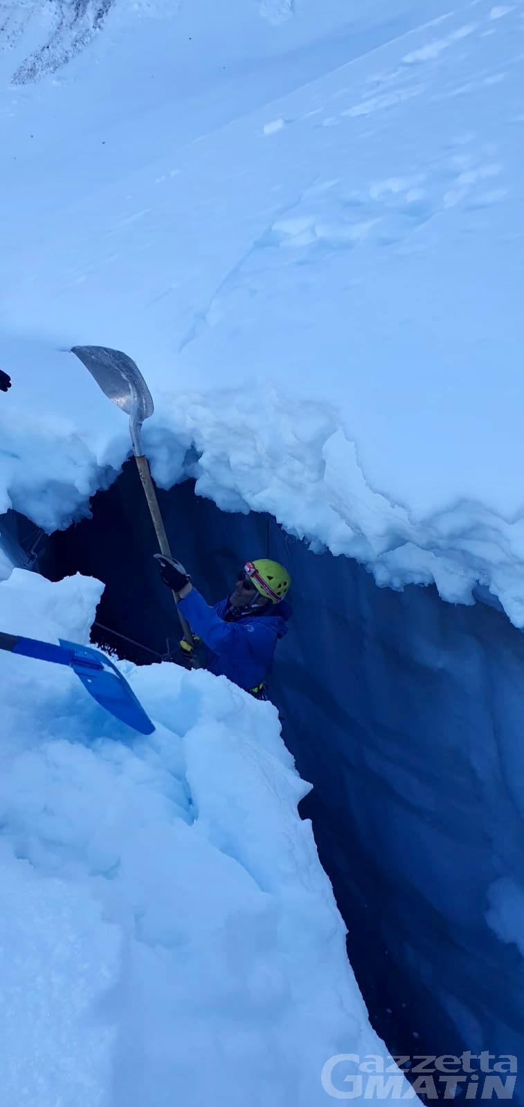 Gran Paradiso, recuperato il corpo senza vita del giovane alpinista Daniele Catorci Gran Paradiso, recuperato il corpo senza vita del giovane alpinista Daniele Catorci