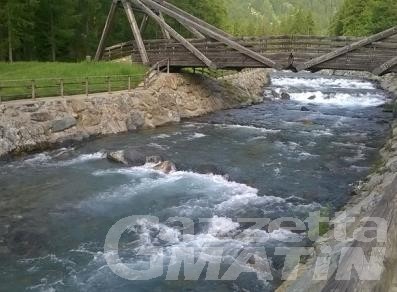 Champorcher: giovane in difficoltà nel torrente Ayasse, salvato da un tecnico del Soccorso Alpino Champorcher: giovane in difficoltà nel torrente Ayasse, salvato da un tecnico del Soccorso Alpino