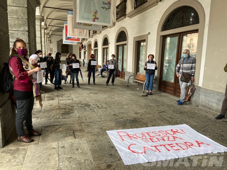Scuola: gli insegnanti precari dicono «stop alla ‘supplentite’» Scuola: gli insegnanti precari dicono «stop alla ‘supplentite’»