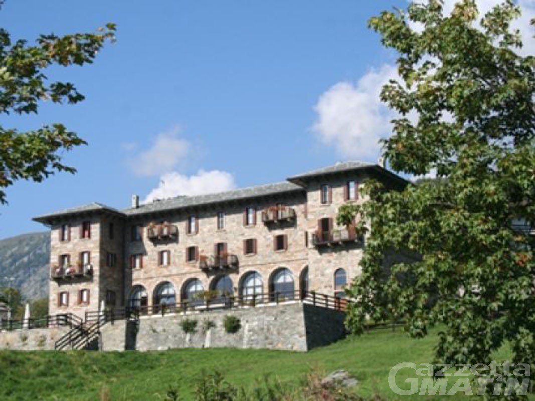 Valtournenche: la scuola media si sposta nella Villa del Seminario Valtournenche: la scuola media si sposta nella Villa del Seminario