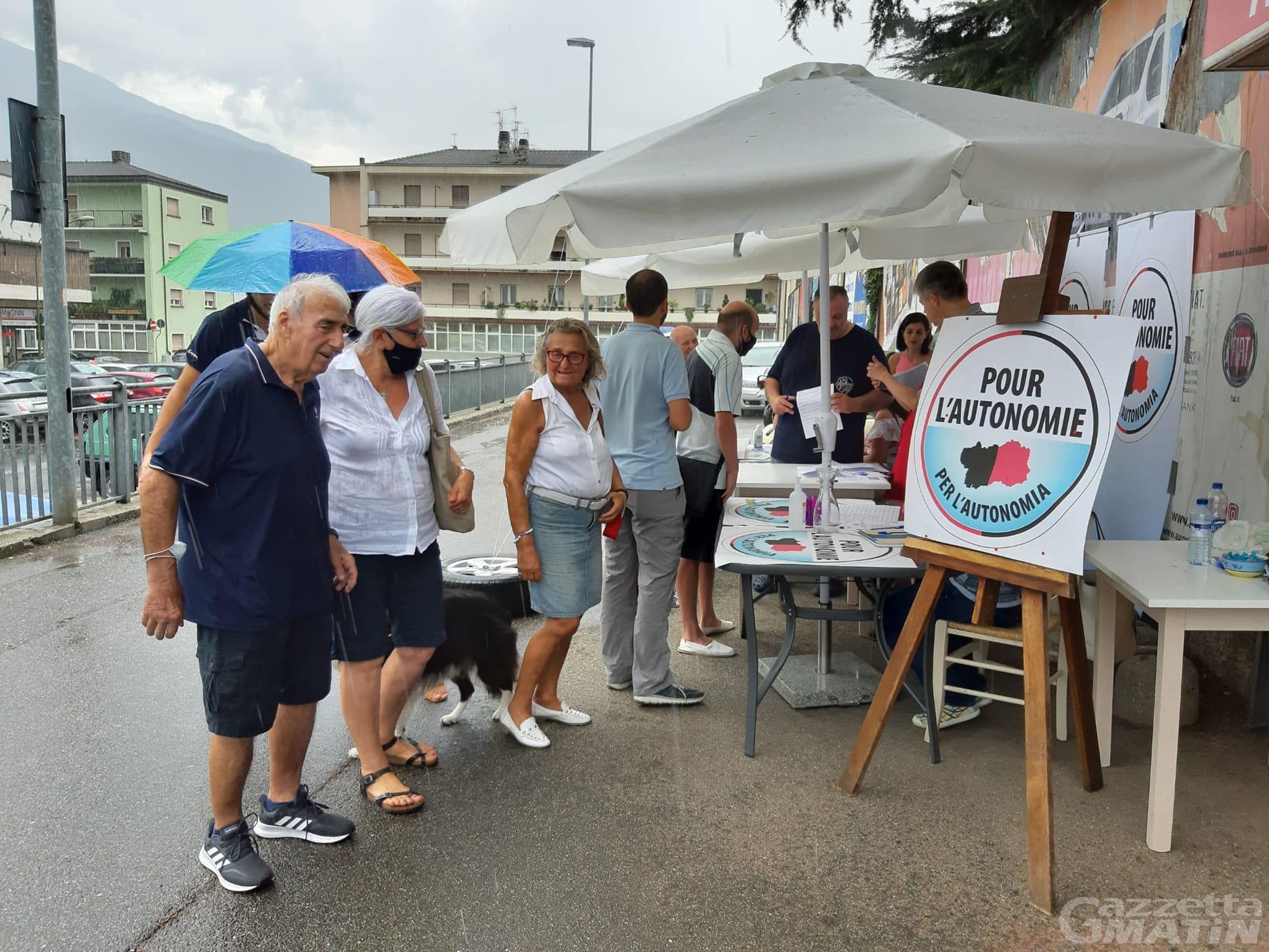 Pour l’autonomie – Per l’autonomia: Rollandin ha iniziato la raccolta delle 300 firme Pour l’autonomie – Per l’autonomia: Rollandin ha iniziato la raccolta delle 300 firme