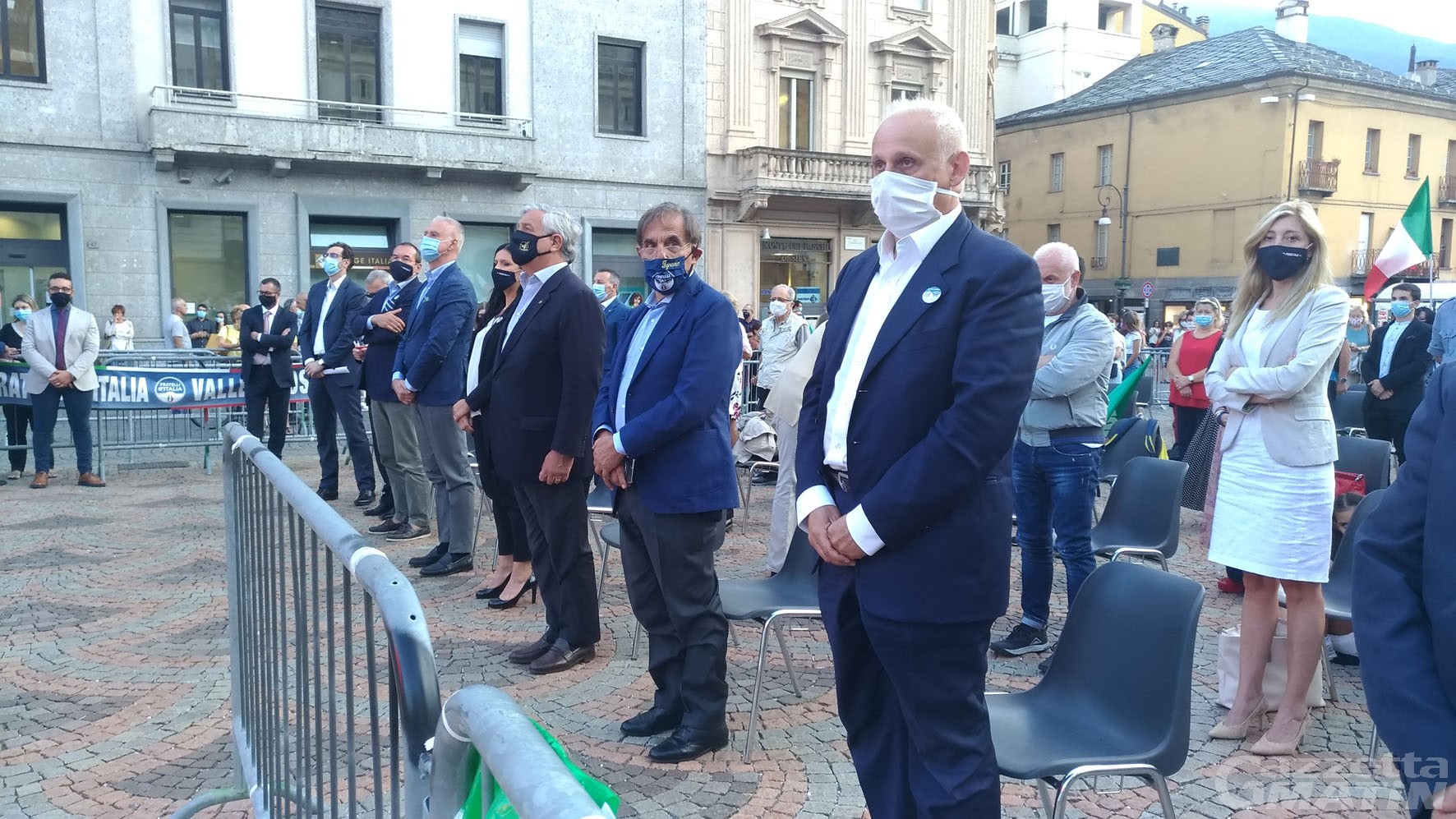 Elezioni, Tajani (FI) e La Russa (FrI): «A urne chiuse sedersi con la Lega al tavolo delle trattative» Elezioni, Tajani (FI) e La Russa (FrI): «A urne chiuse sedersi con la Lega al tavolo delle trattative»