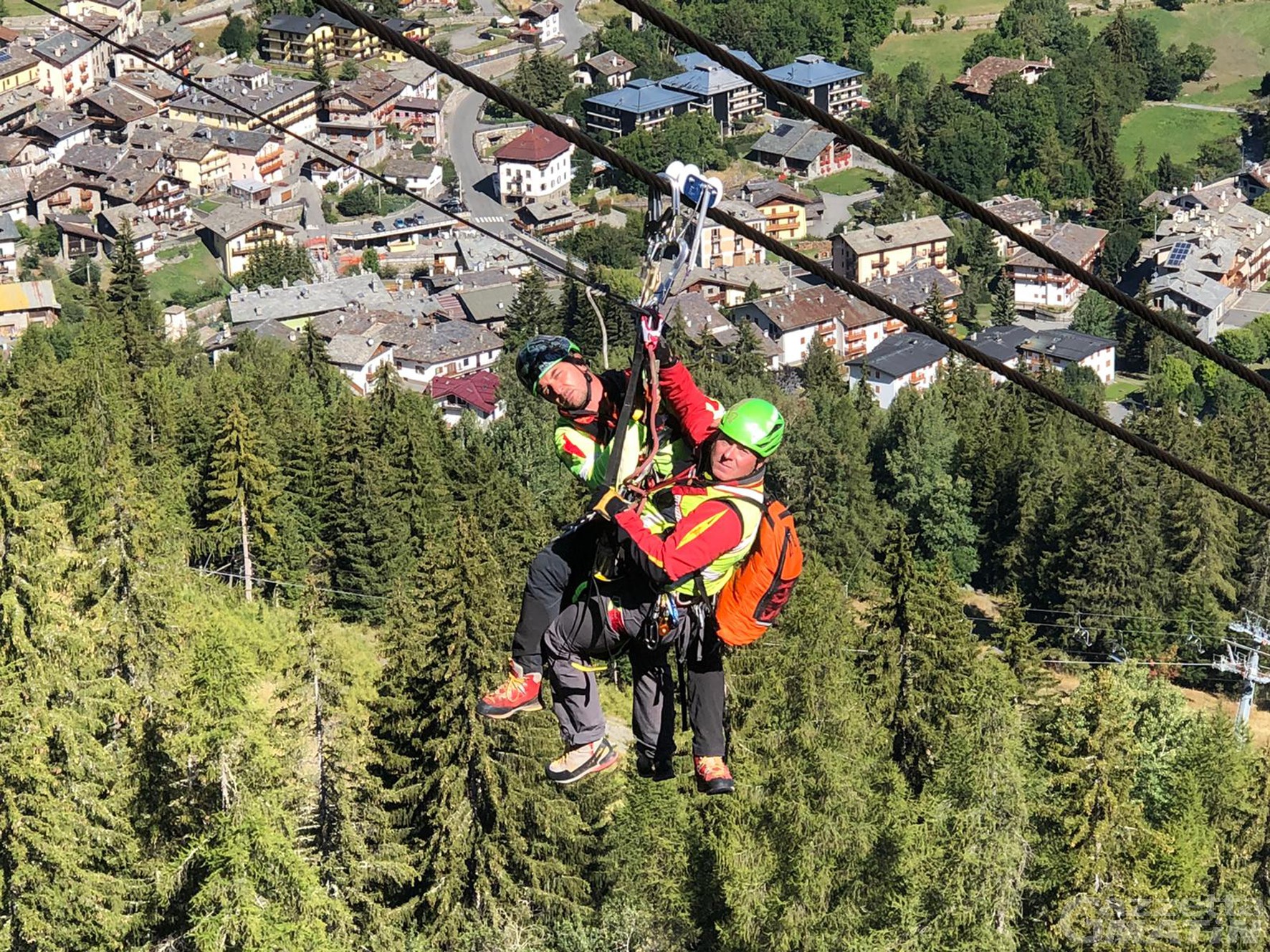 La Thuile: evacuati gli impianti di risalita, ma è solo un’esercitazione La Thuile: evacuati gli impianti di risalita, ma è solo un’esercitazione