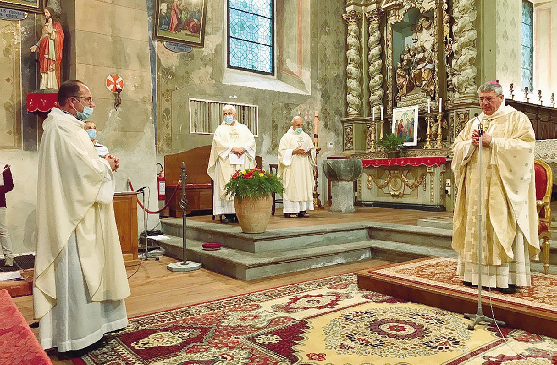 Challand-Saint-Victor, don Pellizzari: «Ho scelto una vita da eremita» Challand-Saint-Victor, don Pellizzari: «Ho scelto una vita da eremita»