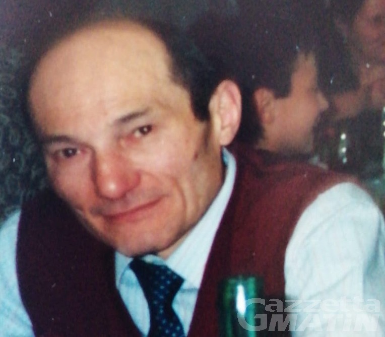 Lutto: Charvensod ha dato l’addio a Mario Bertotto il barbiere ballerino Lutto: Charvensod ha dato l’addio a Mario Bertotto il barbiere ballerino