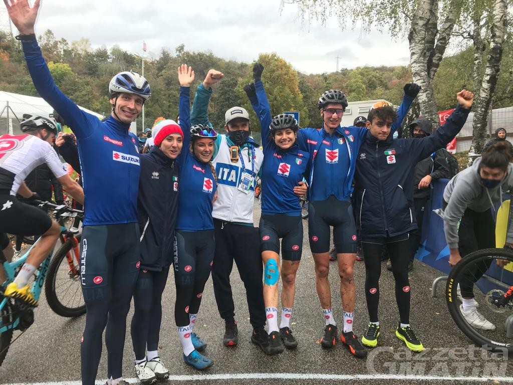 MTB: l’Italia sul tetto d’Europa nel team relay, medaglia d’oro per Pesse e Agostinacchio MTB: l’Italia sul tetto d’Europa nel team relay, medaglia d’oro per Pesse e Agostinacchio