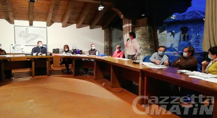 La Salle, strascichi di campagna elettorale nel primo Consiglio comunale La Salle, strascichi di campagna elettorale nel primo Consiglio comunale
