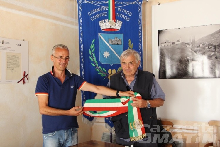 Introd piange il suo storico sindaco Osvaldo Naudin Introd piange il suo storico sindaco Osvaldo Naudin