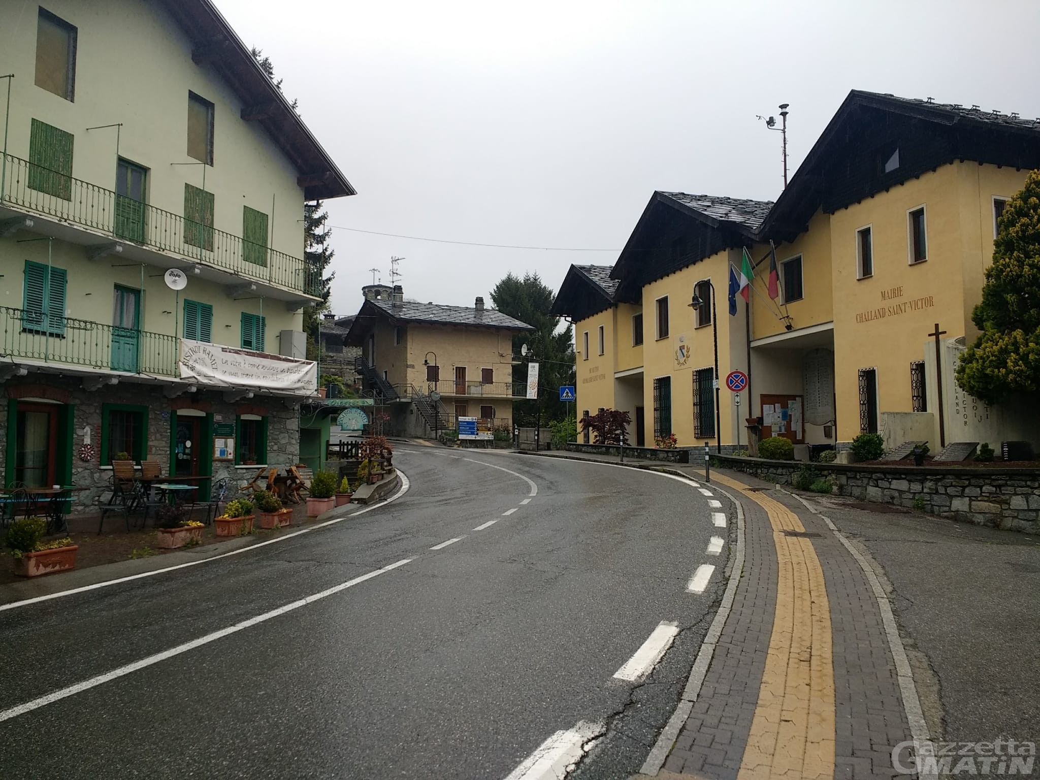 Challand-Saint-Victor: positivi maestra e bambini, scuola chiusa Challand-Saint-Victor: positivi maestra e bambini, scuola chiusa