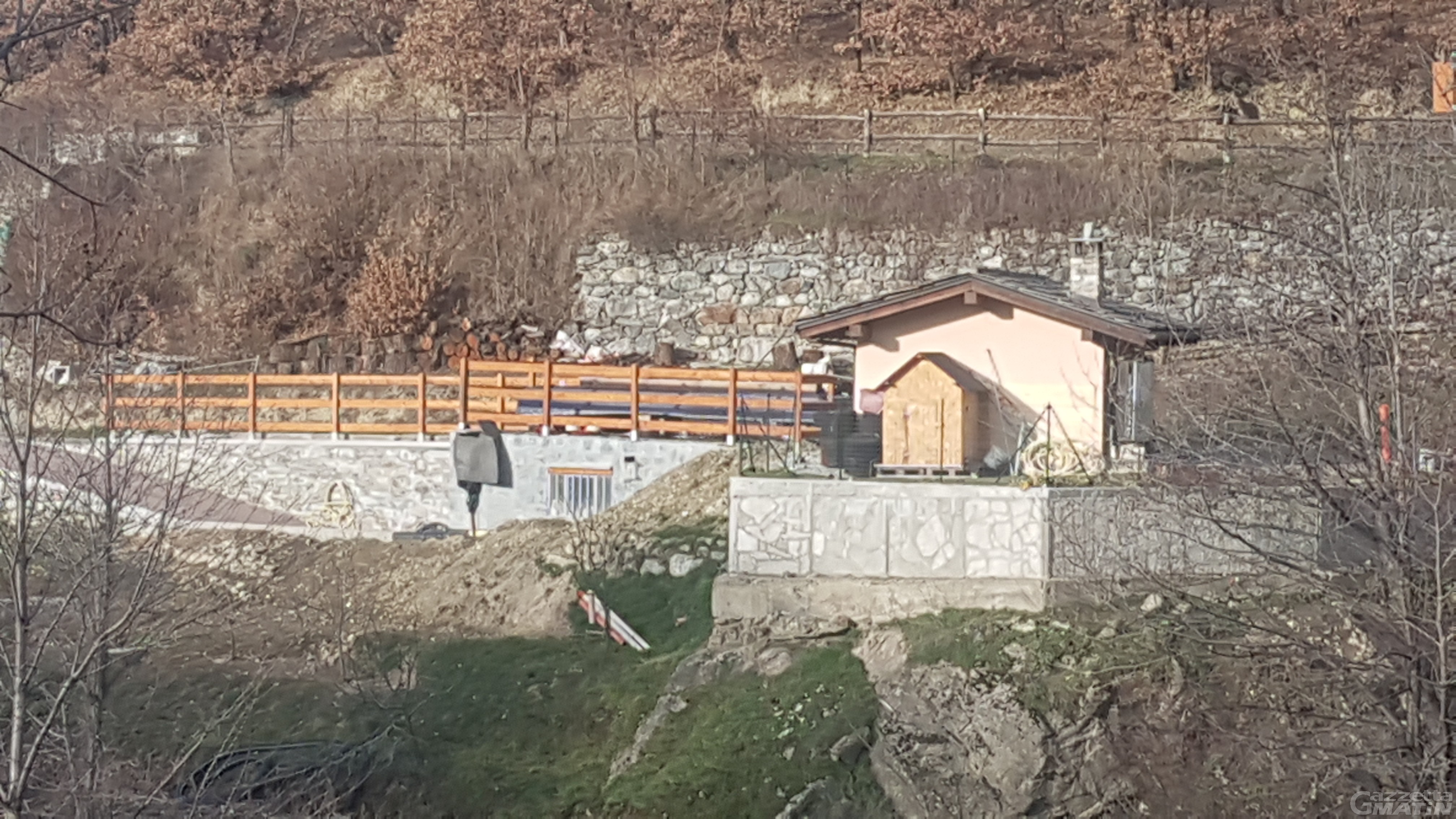 Abuso edilizio a Quart: nuovo sequestro per depositi a uso residenziale Abuso edilizio a Quart: nuovo sequestro per depositi a uso residenziale