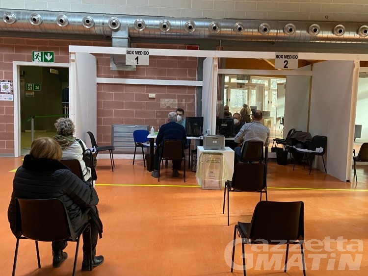 Vaccini anti-Covid: da venerdì 14 le prenotazioni per i 50-59enni Vaccini anti-Covid: da venerdì 14 le prenotazioni per i 50-59enni