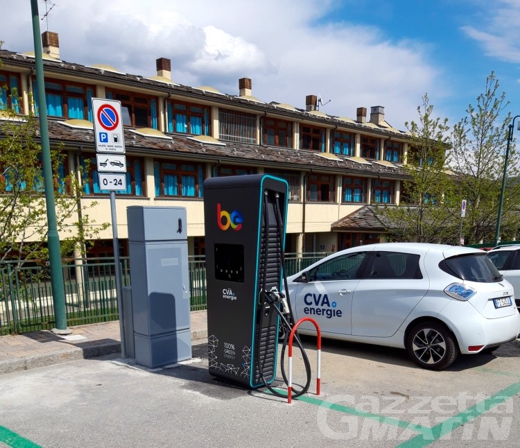 Mobilità elettrica: colonnine di ricarica anche a Charvensod Mobilità elettrica: colonnine di ricarica anche a Charvensod
