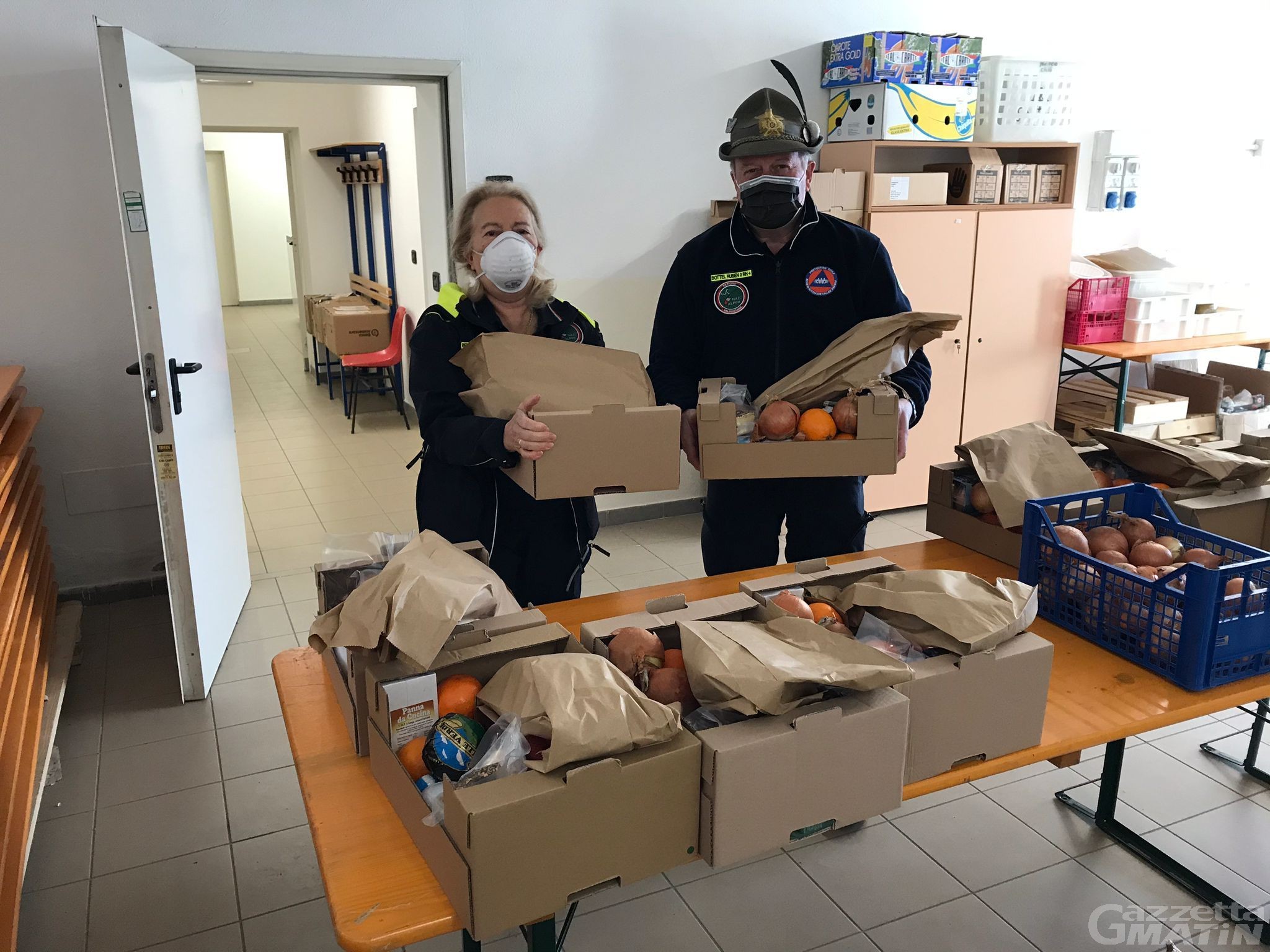 Crisi: 200 cassette di alimenti freschi al mese per le persone in difficoltà Crisi: 200 cassette di alimenti freschi al mese per le persone in difficoltà