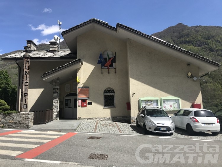 Perloz: raccolta firme per salvare la scuola dell’infanzia Perloz: raccolta firme per salvare la scuola dell’infanzia